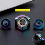 Cube Spinner en Alliage – Gyroscope Fidget Anti-Stress – Image 3